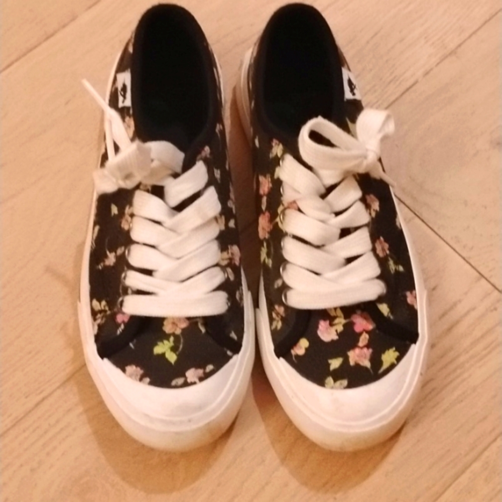 Rocket Dog floral rubber toe tennis shoes casual